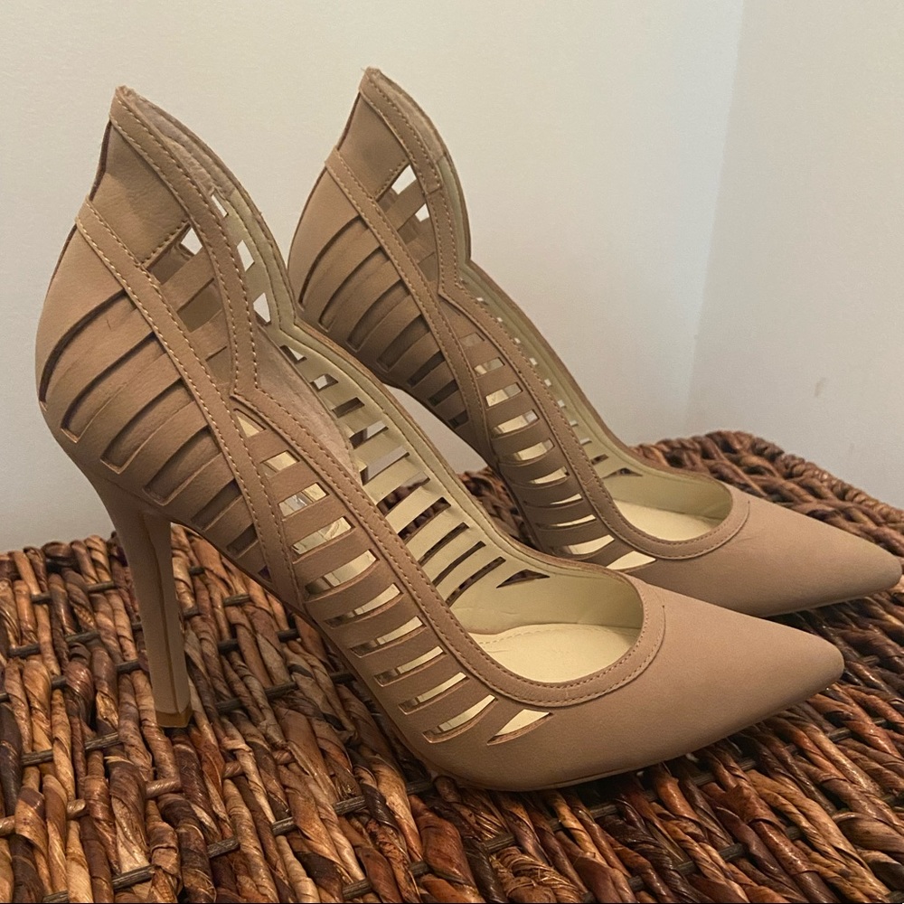 BCBGeneration Tillie pumps